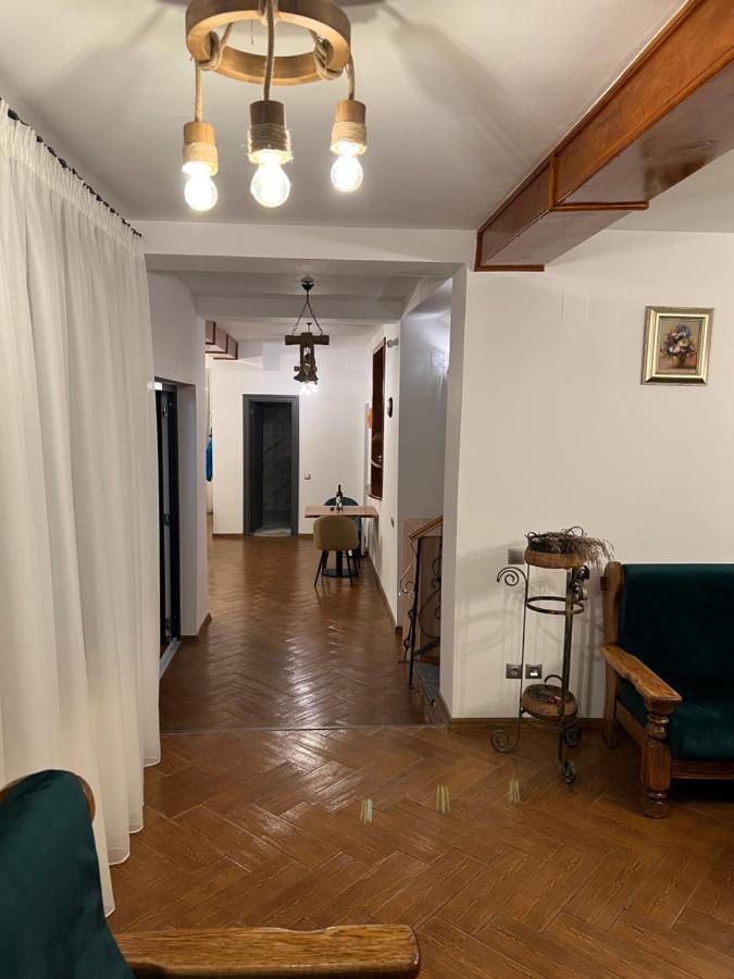 Vila Chesa Montana Rânca Exteriér fotografie