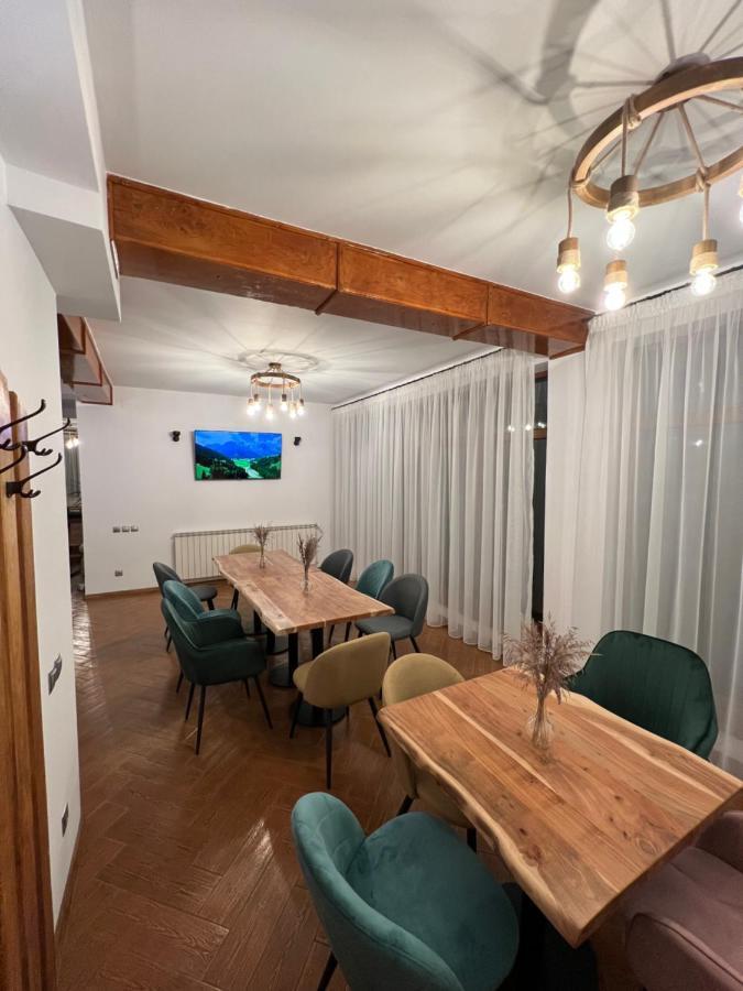 Vila Chesa Montana Rânca Exteriér fotografie